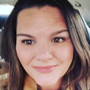Meet your Posher, Angelia